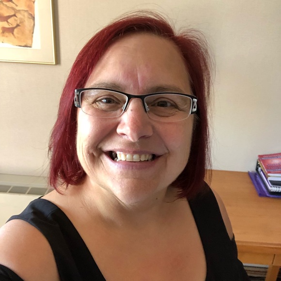 Meet your Posher, Suzane - Picture 2 of 2